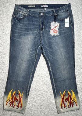NWT Hot Kiss rue21 Womens Plus Size 18 Mid Rise Relaxed Jeans Medium Wash
